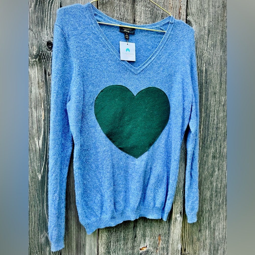 100% Cashmere Blue V-Neck Sweater with Green Heart